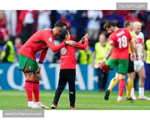 土耳其与法国在欧洲杯的激烈对决回顾与精彩瞬间分析