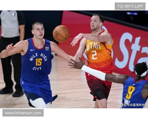 爵士队与火箭队激战正酣12月19日精彩对决回顾与分析