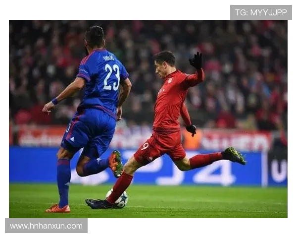 莱万重返安联球场引发拜仁球迷愤怒狂嘘称其忘恩负义 莱万重返安联球场引发拜仁球迷愤怒狂嘘称其忘恩负义